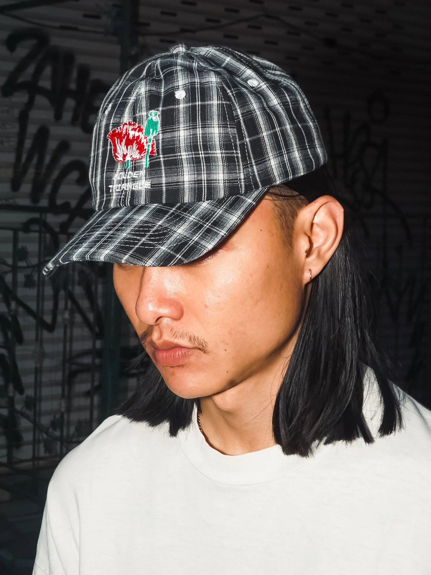 Golden Triangle Plaid Cap (Black)